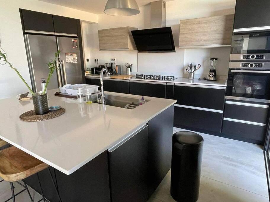 La Villa Jujubes Avec Piscine Chauffee - 5 Chambres Spacieuses Le Bois de Nefles  Zewnętrze zdjęcie